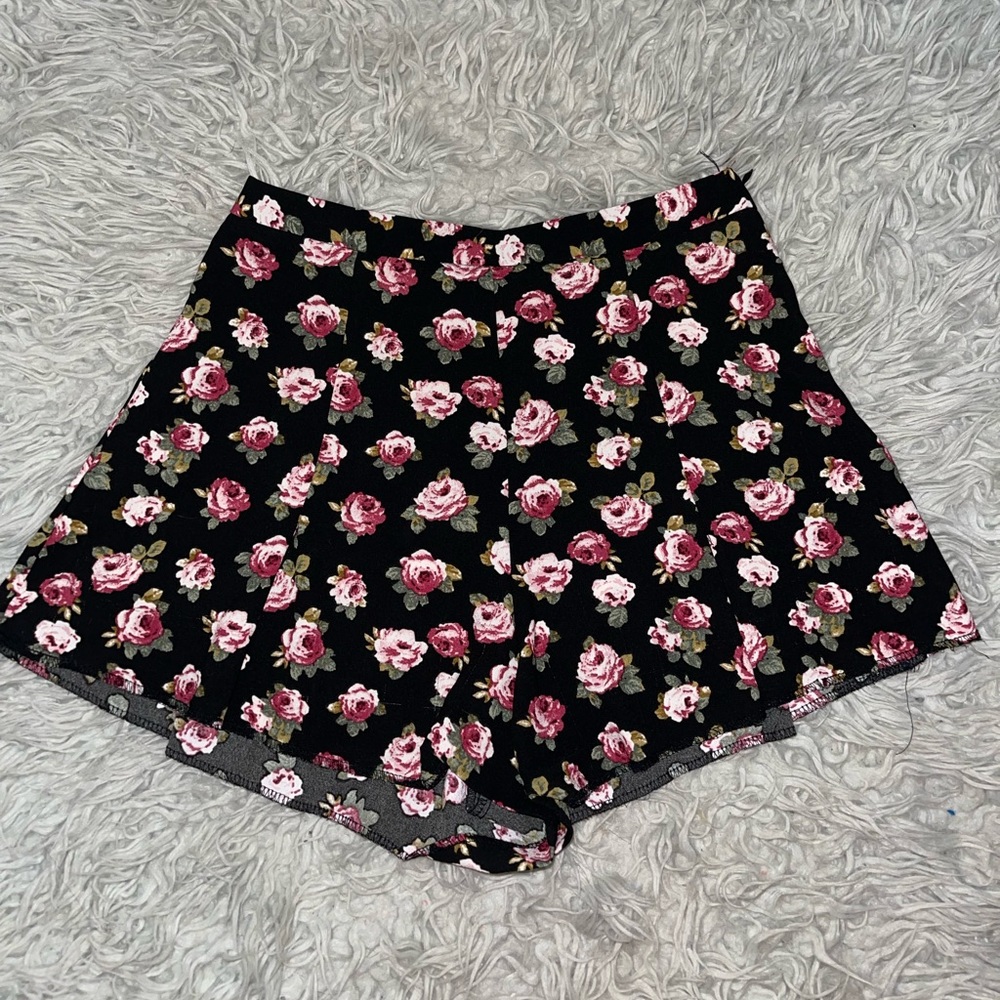 Flowy summer shorts